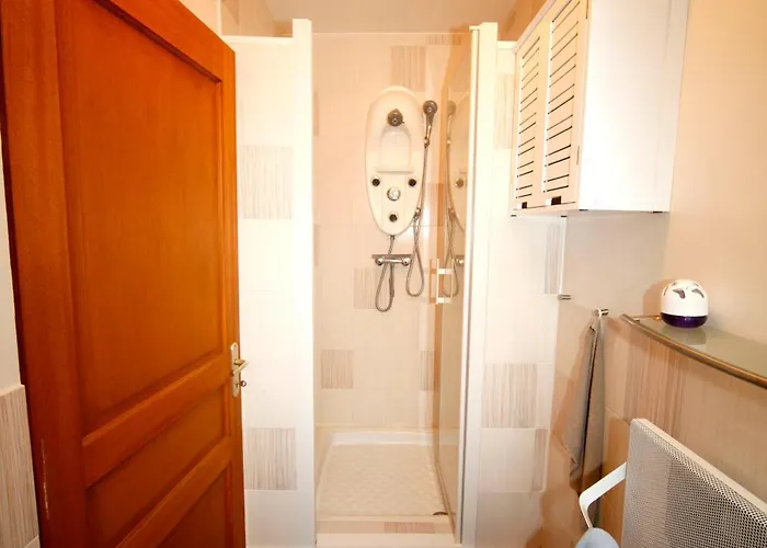 Les Champetres Oak *